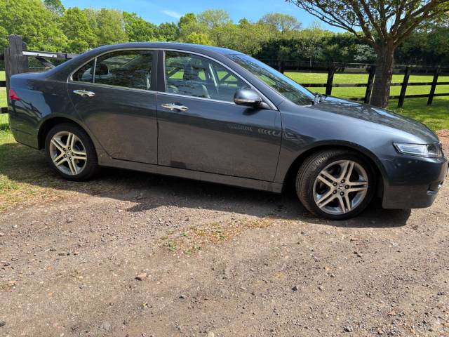 Honda Accord 2.2 i-CDTi EX 4dr Saloon Diesel Silver