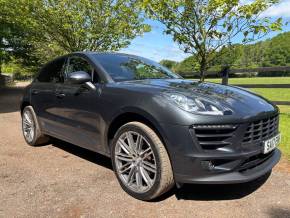 PORSCHE MACAN 2017 (17) at SK Direct High Wycombe