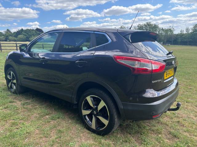 2015 Nissan Qashqai 1.2 DIG-T n-tec 2WD Euro 5 (s/s) 5dr