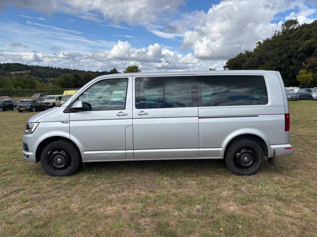 2017 Volkswagen Transporter Shuttle 2.0 TDI BlueMotion Tech SE DSG FWD LWB Euro 6 (s/s) 5dr