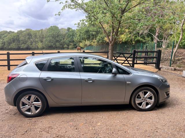 2014 Vauxhall Astra 1.6 16v SRi Auto Euro 5 5dr