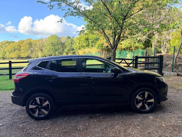 2017 Nissan Qashqai 1.5 dCi N-Connecta 2WD Euro 6 (s/s) 5dr
